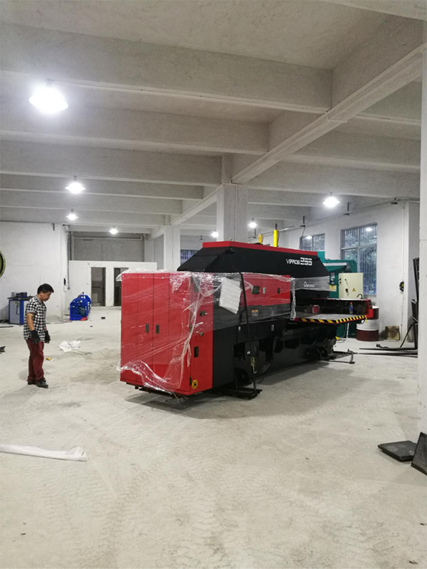 日本進(jìn)口阿瑪達(dá)數(shù)控沖床