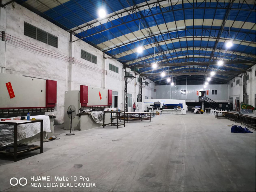 國(guó)產(chǎn)盛通數(shù)控轉(zhuǎn)塔沖床搬遷移位