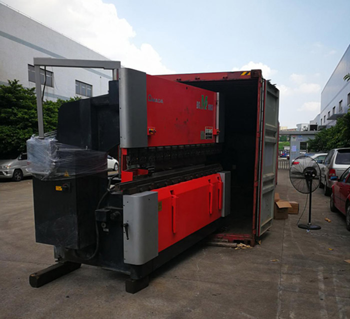 廠房設(shè)備搬運